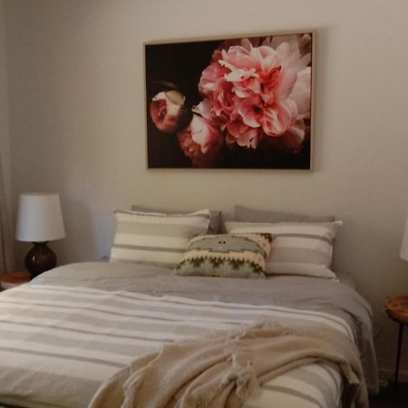 Rose & Stream Retreat Leilighet Waikuku Rom bilde